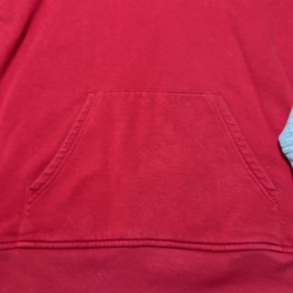 Reebok hoodie men’s XL red and gray activewear Athleisure workout running - Picture 3 of 7